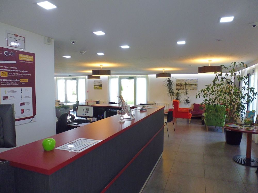 Brit Hotel Mayenne 2