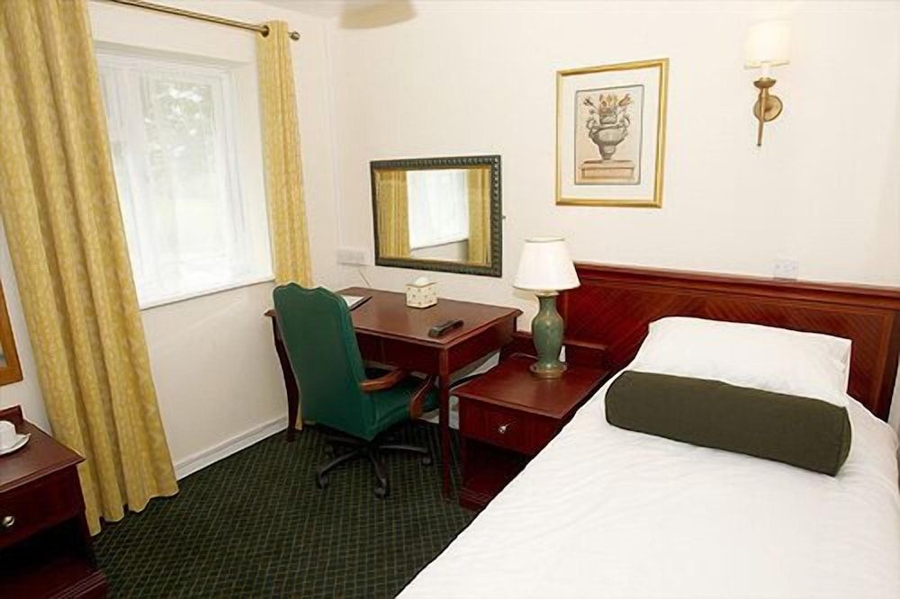 Bells Hotel and Country Club 3