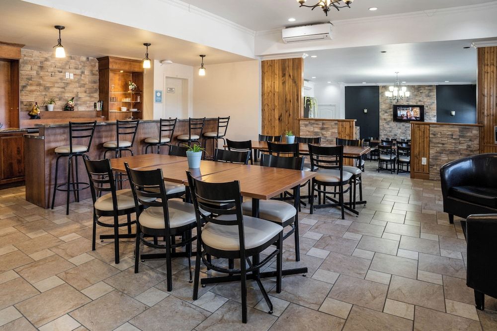 Hotel Marineau La Tuque Centre 2