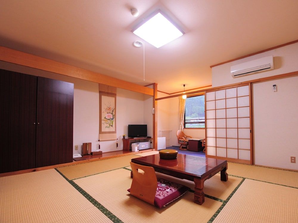 Iyanoyado Kazuraya 3