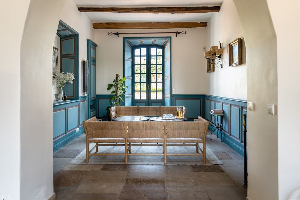 Château les Crostes 3