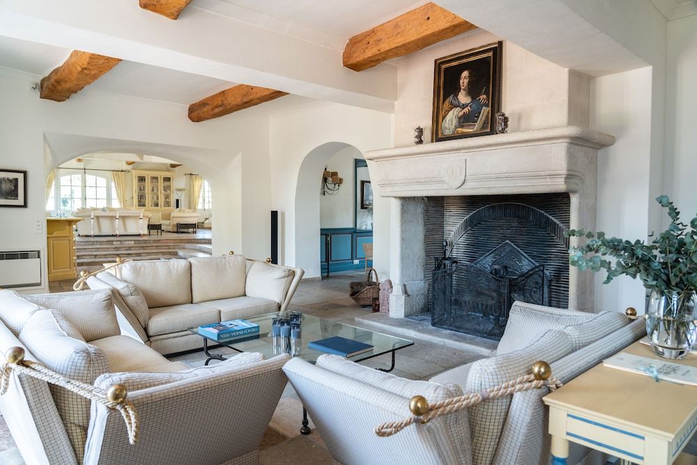 Château les Crostes 2