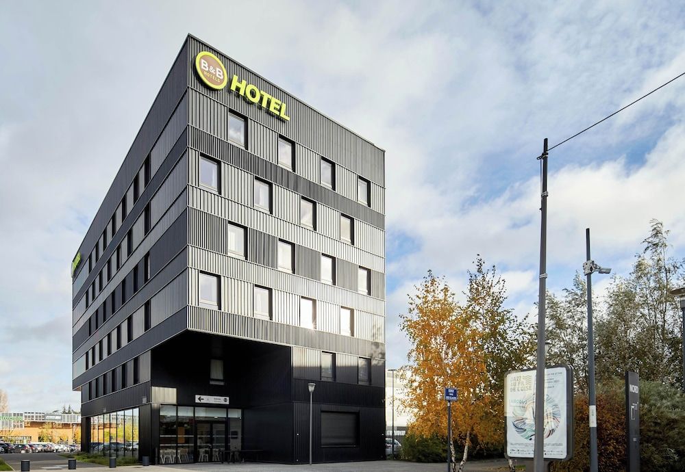 B&B HOTEL CERGY Saint-Christophe