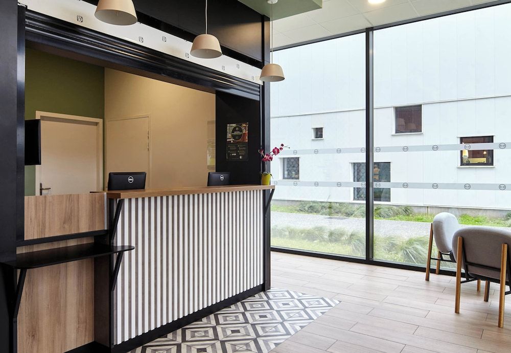 B&B HOTEL CERGY Saint-Christophe 3