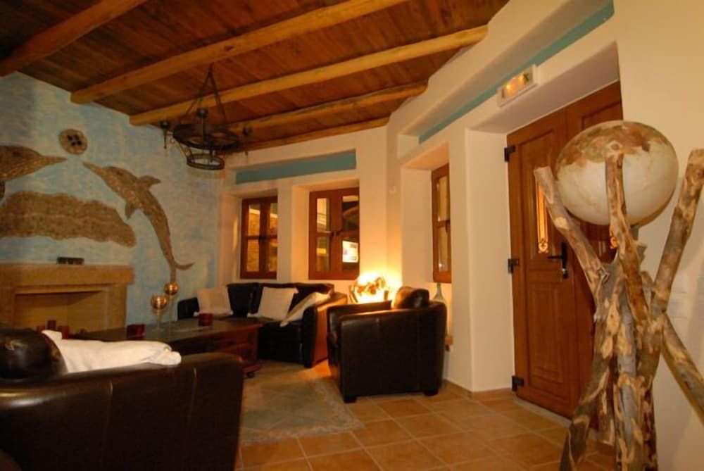 Panteli Beach Studios & Apartments 2