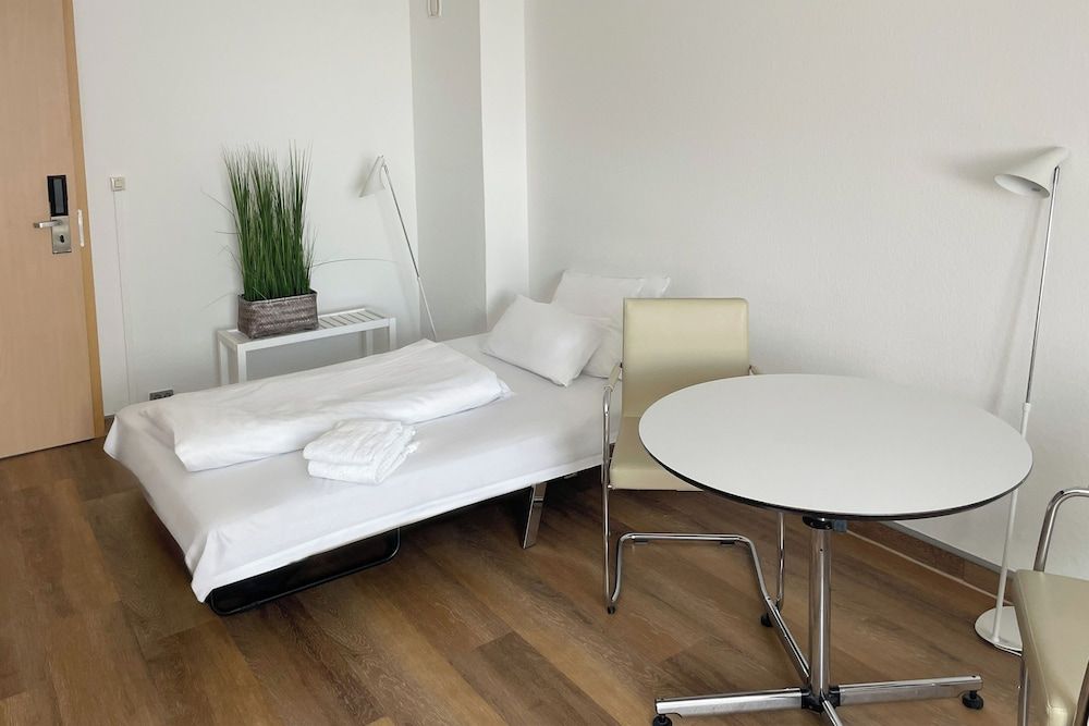 Garner Hotel Erlangen Süd by IHG 3