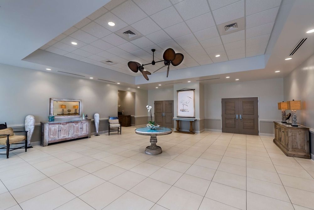 Island House Hotel Orange Beach - a DoubleTree by Hilton 3