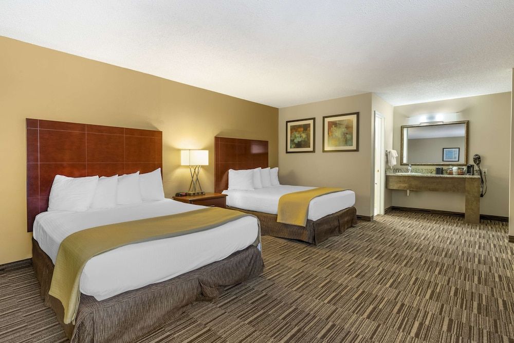 Best Western Sunday House Inn 3