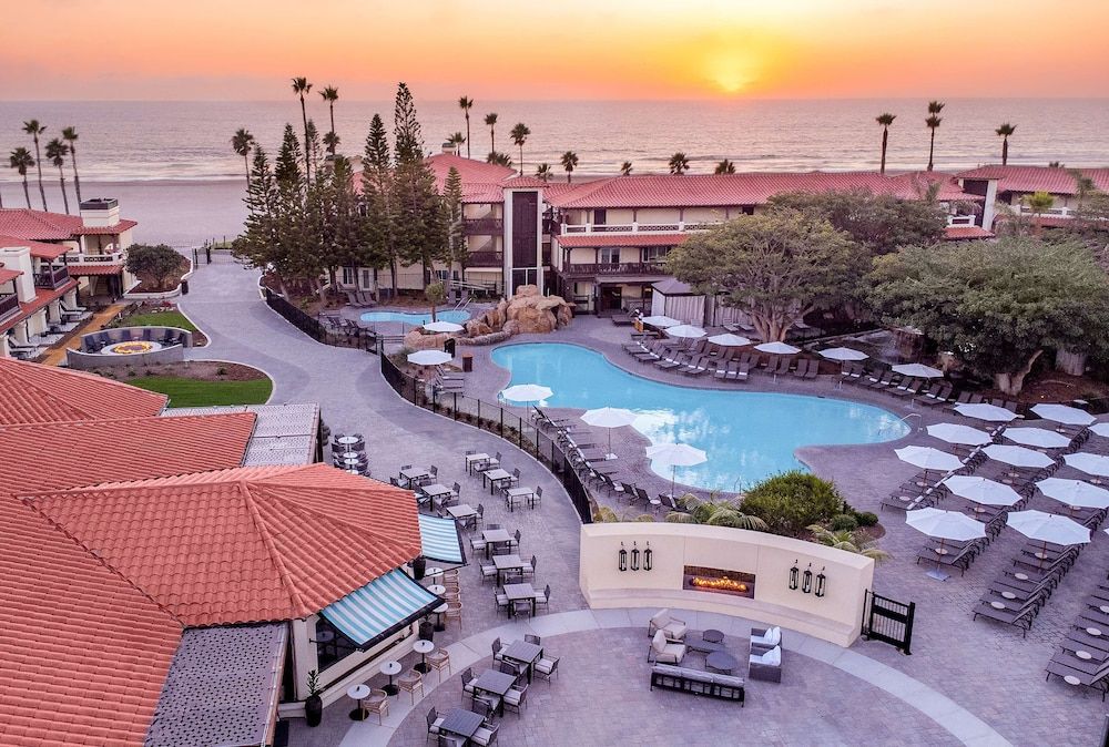 Zachari Dunes on Mandalay Beach, Curio Collection by Hilton 3 estrelas em Oxnard