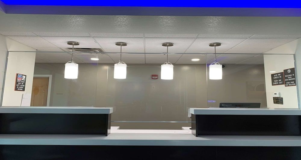 SureStay Plus Hotel by Best Western Niagara Falls East 2