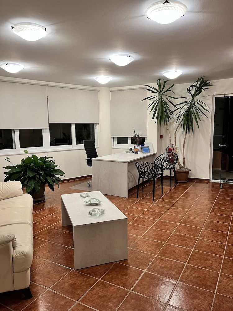 Iolkos Hotel Apartments 3