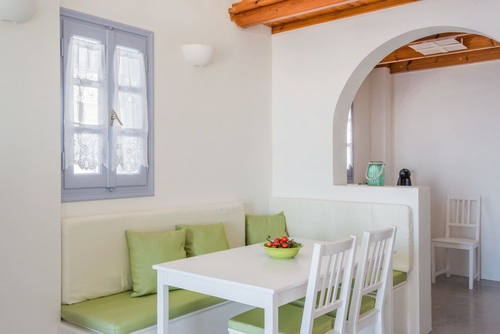 Black Diamond Suites - Adults Only 3