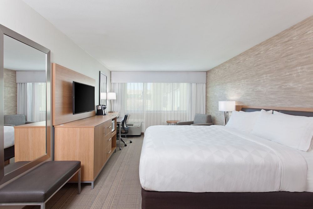 Holiday Inn Palmdale-Lancaster 3