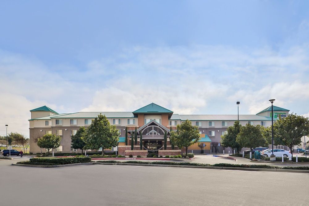 Holiday Inn Express & Suites Elk Grove Central 3 estrelas em Elk Grove