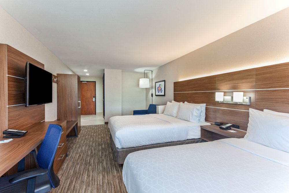 Holiday Inn Express Elk Grove Sacramento Area 2