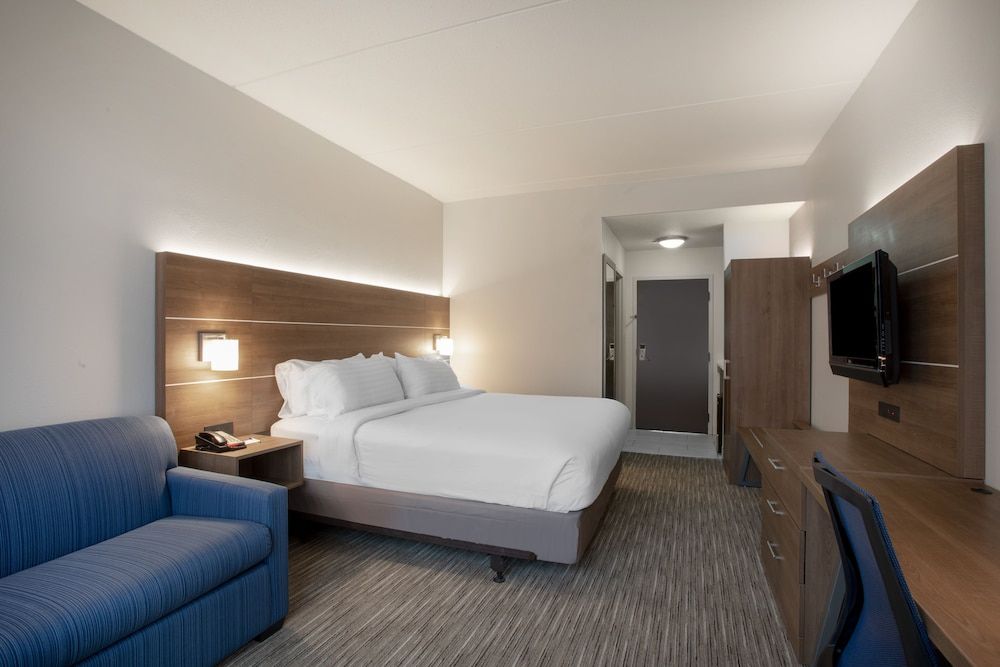 Holiday Inn Express - Harrisburg East by IHG 2