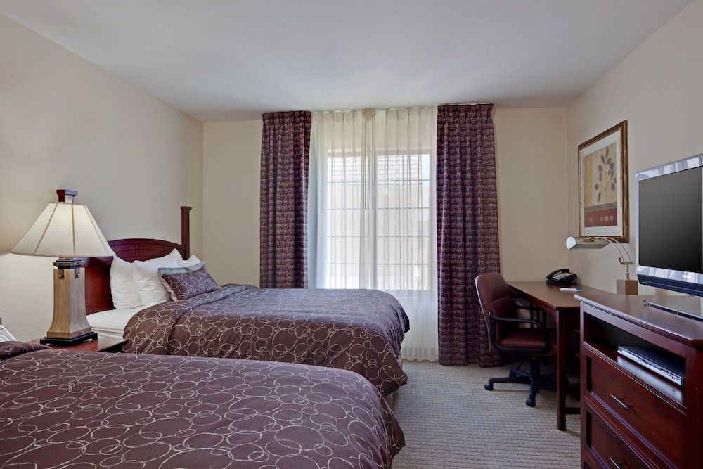 Staybridge Suites Palmdale 2