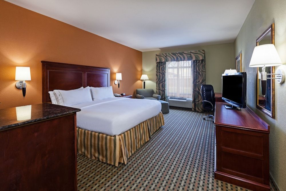 Holiday Inn Express & Suites East Amarillo by IHG 2