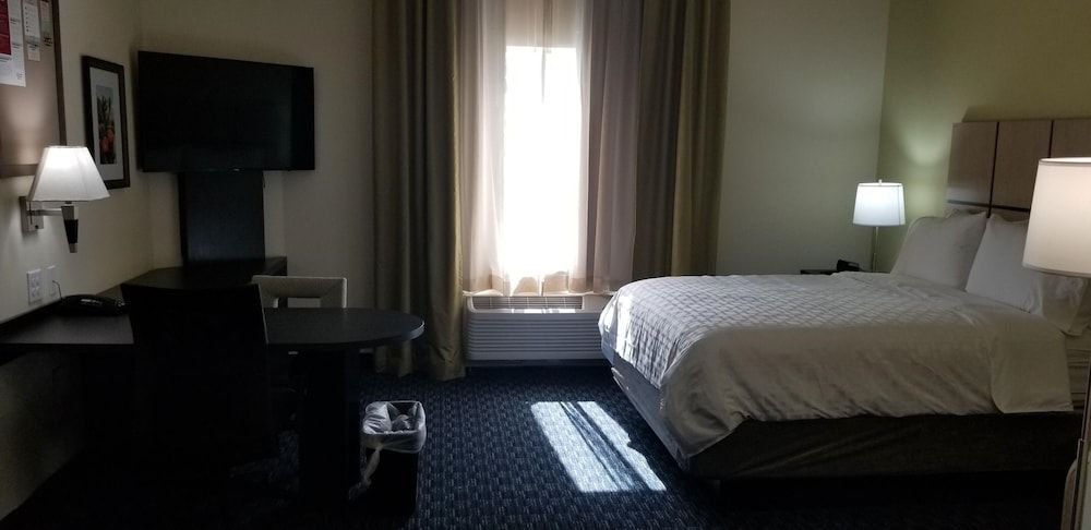 Candlewood Suites Plano North by IHG 3