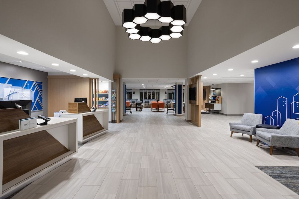 Holiday Inn Express Hotel & Suites Brattleboro by IHG 2