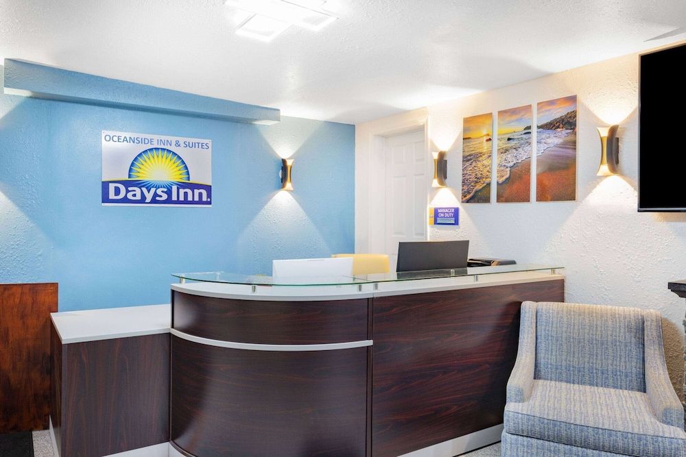 Oceanside Inn & Suites a Days Inn by Wyndham 2