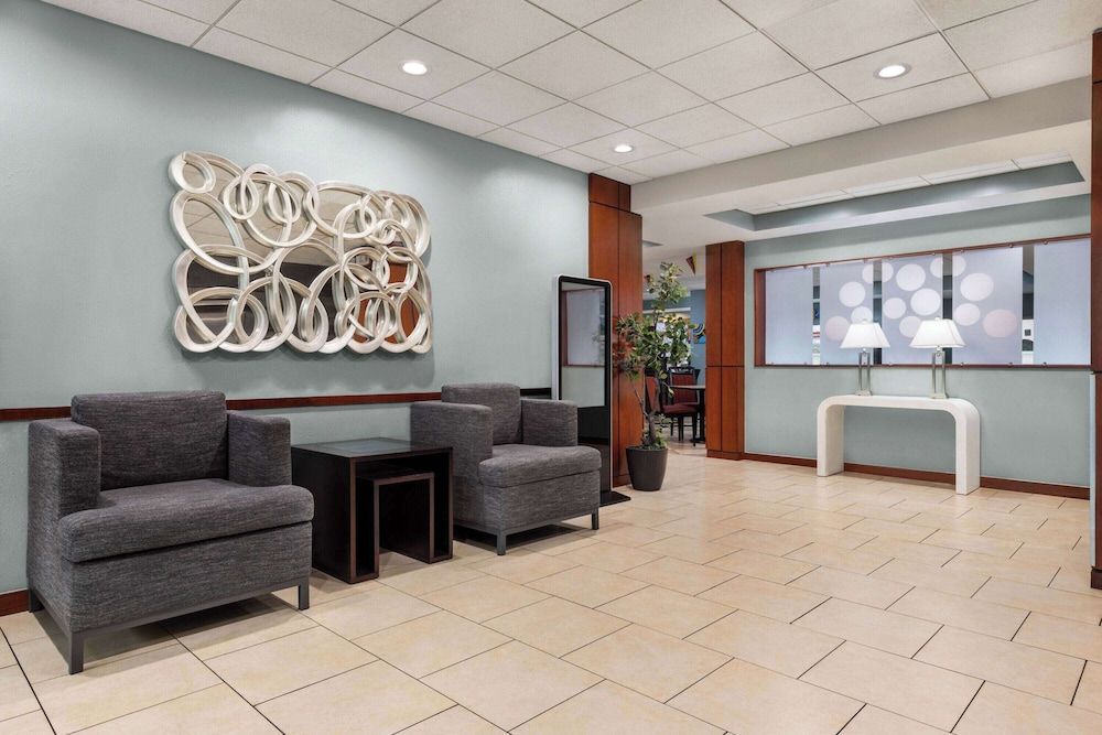 Wyndham Garden Duluth 3