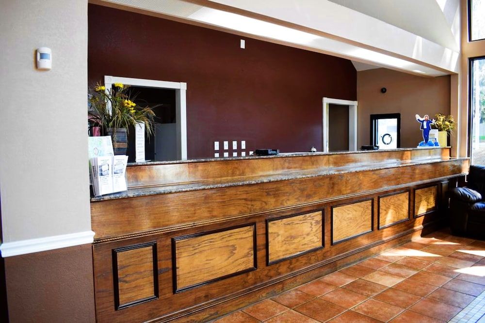 Howard Johnson by Wyndham Beaufort/Parris Island 2