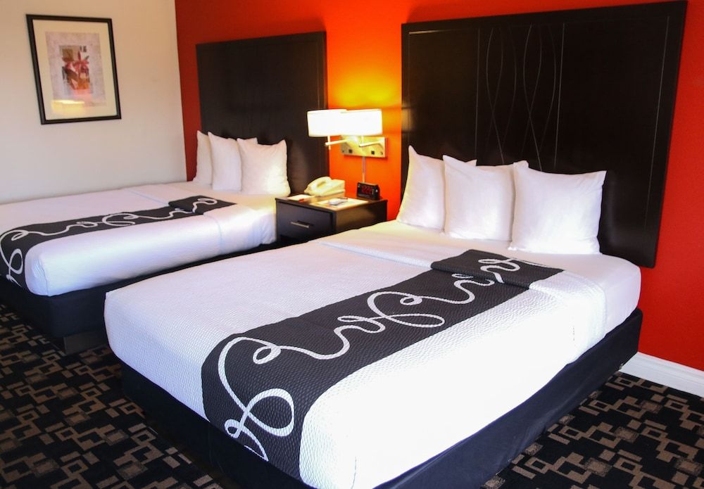 Ramada by Wyndham Oceanside 2