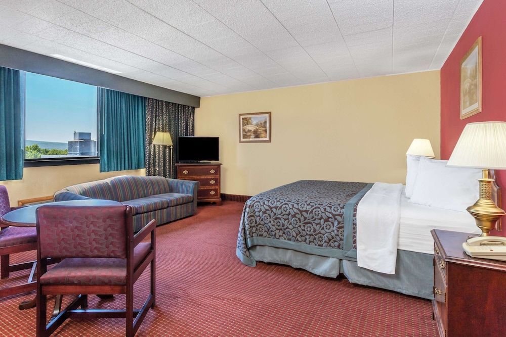 Days Inn by Wyndham Scranton PA 3