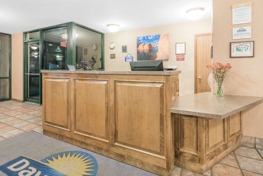 Days Inn by Wyndham West Rapid City 3