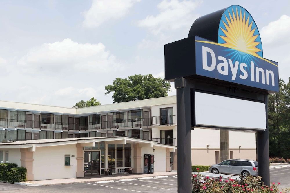 Days Inn by Wyndham Raleigh Downtown South 2 estrellas en Raleigh