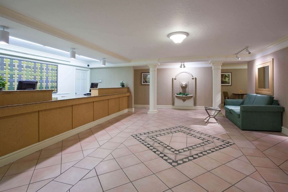 La Quinta Inn by Wyndham Cheyenne 3