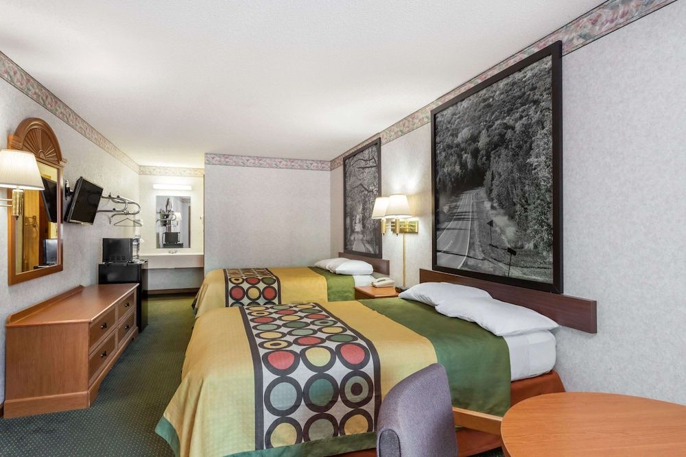 Super 8 by Wyndham Columbia SC / Ft. Jackson 3