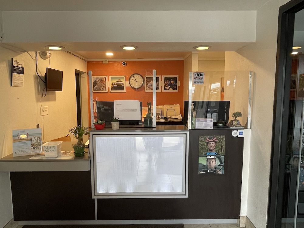 Travelodge by Wyndham Brattleboro VT 2 estrelas em Brattleboro