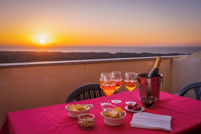 🍋¡COSTA NORTE DE CERDEÑA!🍝 Desde 8 noches: Ferry con tu coche + Apartamentos céntricos a un paso de la playa | Badesi