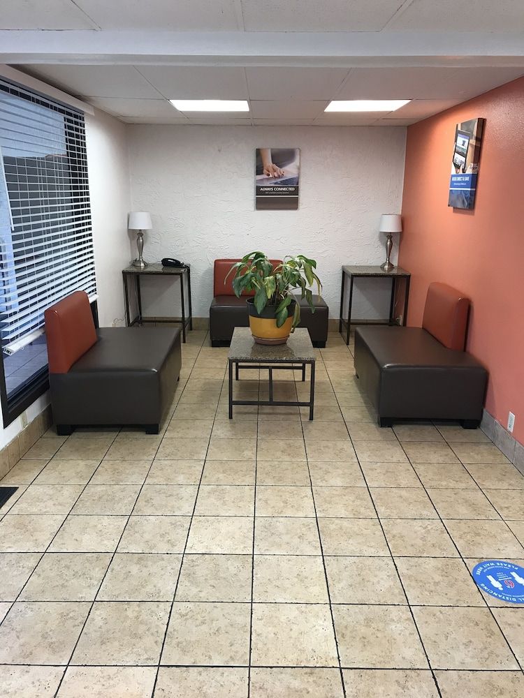 Motel 6 Saint Paul, MN - I-94 3