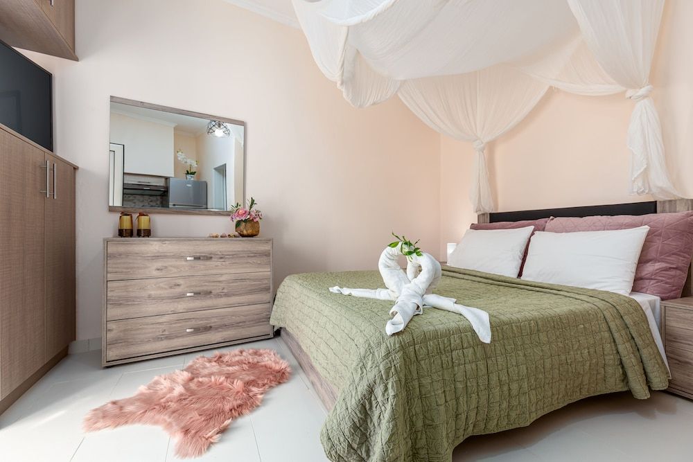 Fouki Studio lovely Ipsos beach getaway 2