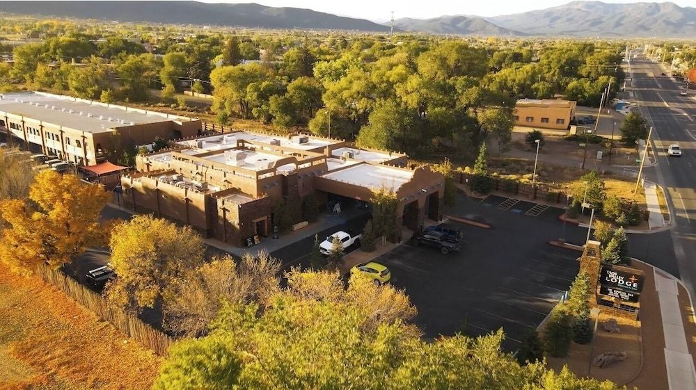 Taos Valley Lodge