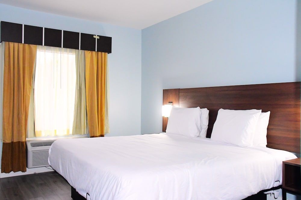 Florence Inn and Suites 3