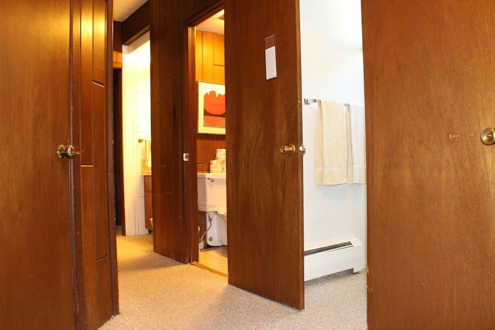 St. Moritz Lodge & Condominiums 3