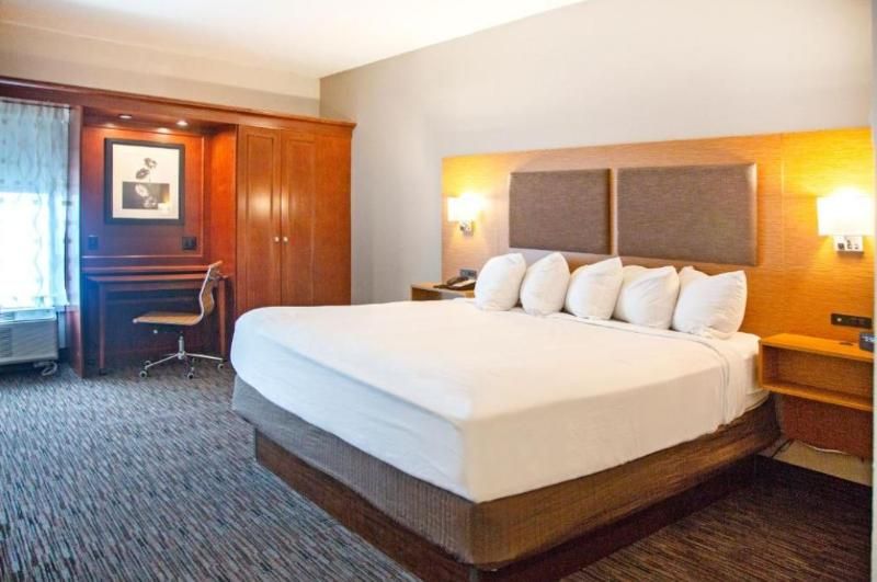 MainStay Suites Springfield IL 3 estrelas em Springfield