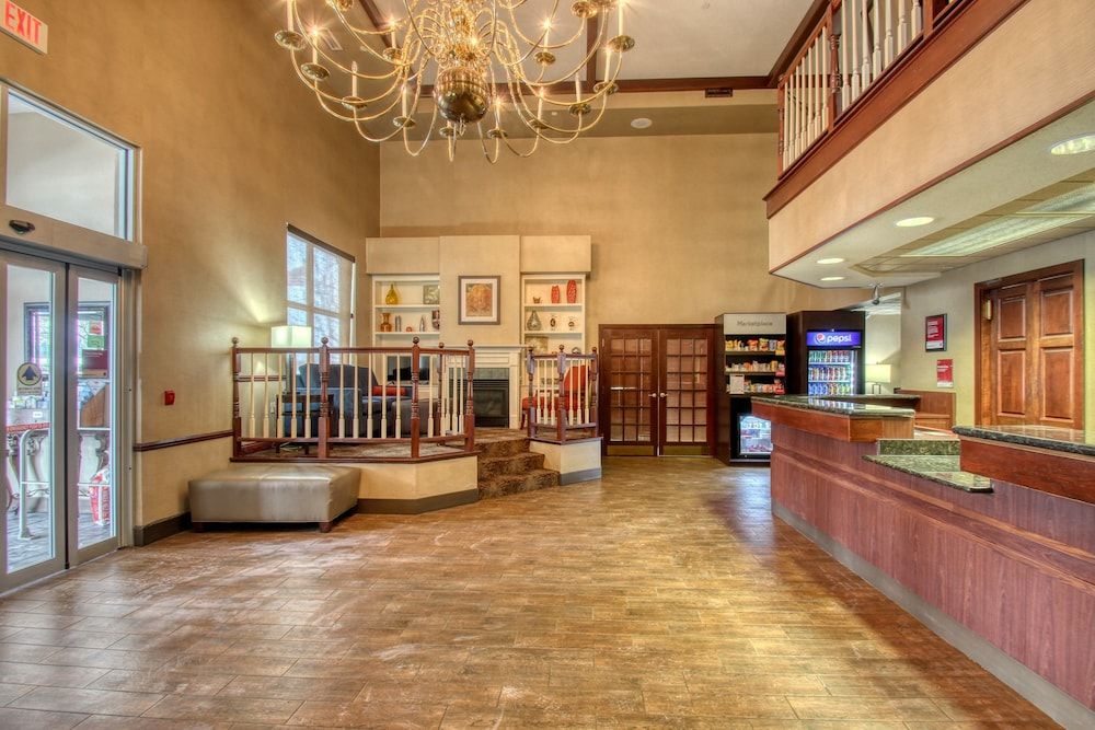 Comfort Suites Madison West 3