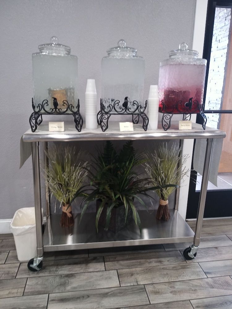 Quality Inn Redding near I-5 2