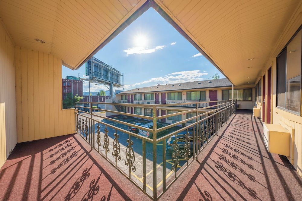 Broadway Inn 2 étoiles à Portland