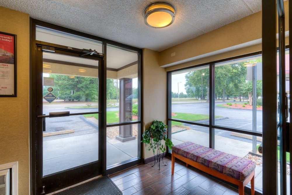 Red Roof Inn Memphis East 2