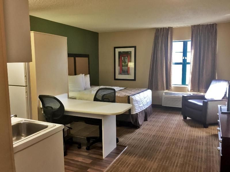 Extended Stay America - Chicago - Itasca 2