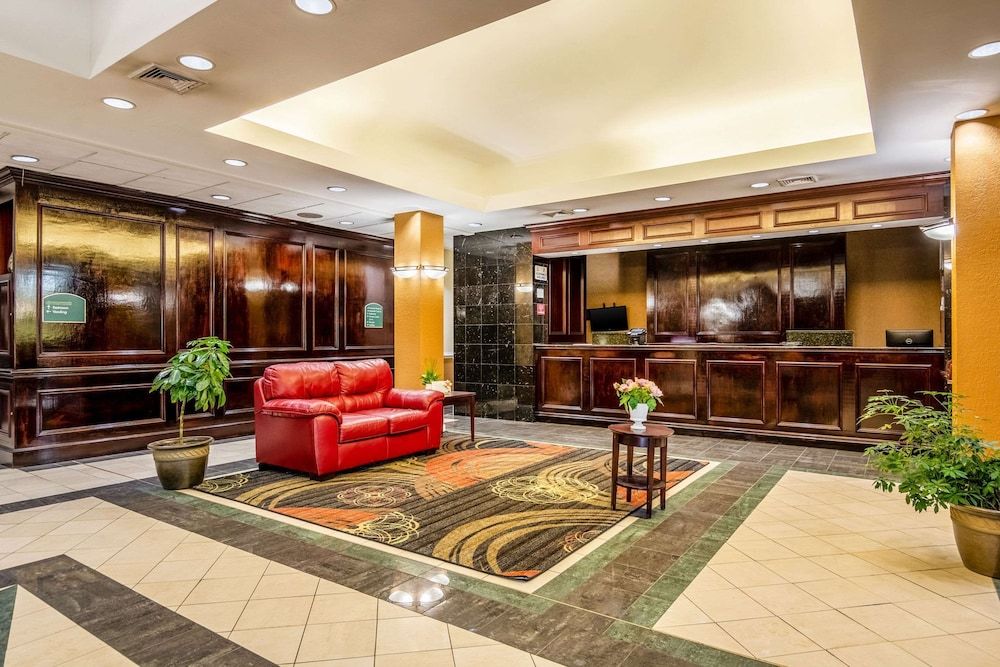 Quality Inn Central 3