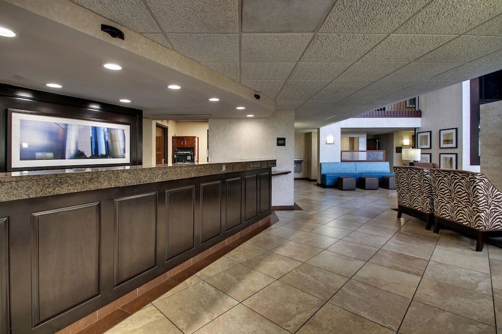 Sonesta Essential Houston Hobby Airport 3