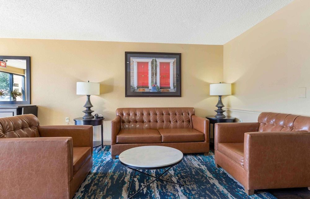 Extended Stay America Suites Tulsa Midtown 3