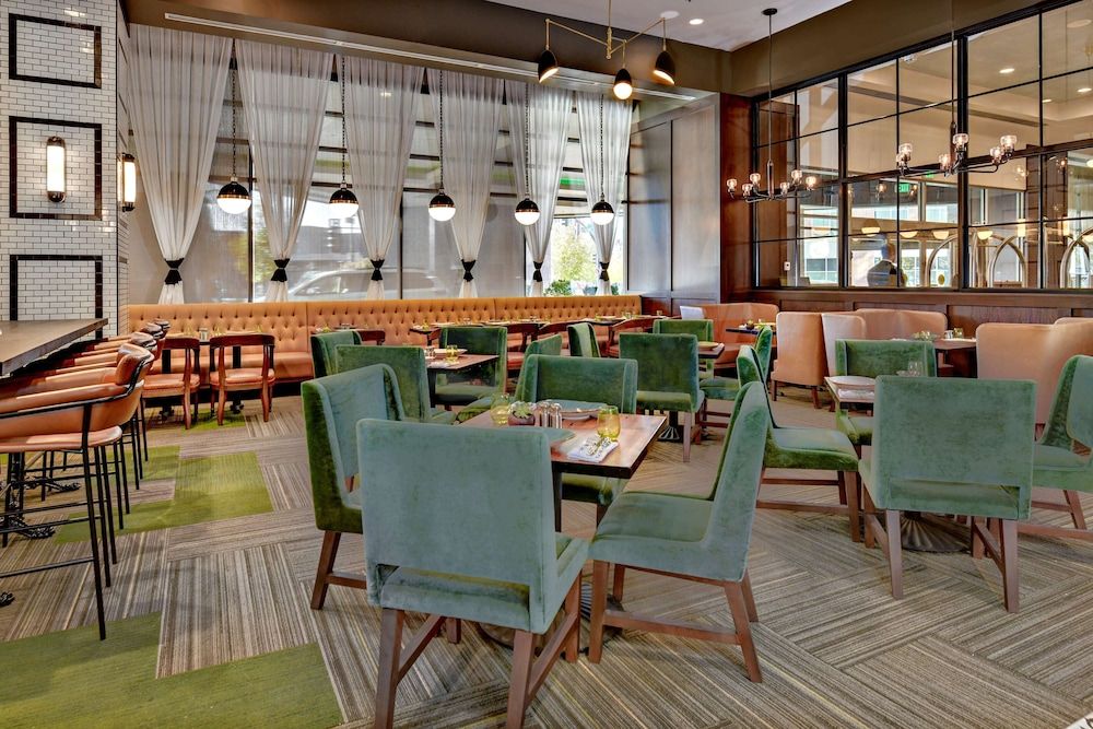 The Grove Hotel 3